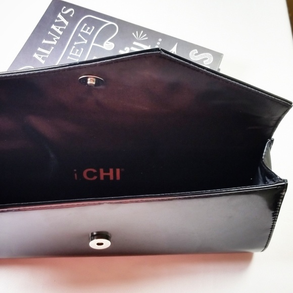 Black Clutch by iCHI - Picture 5 of 8